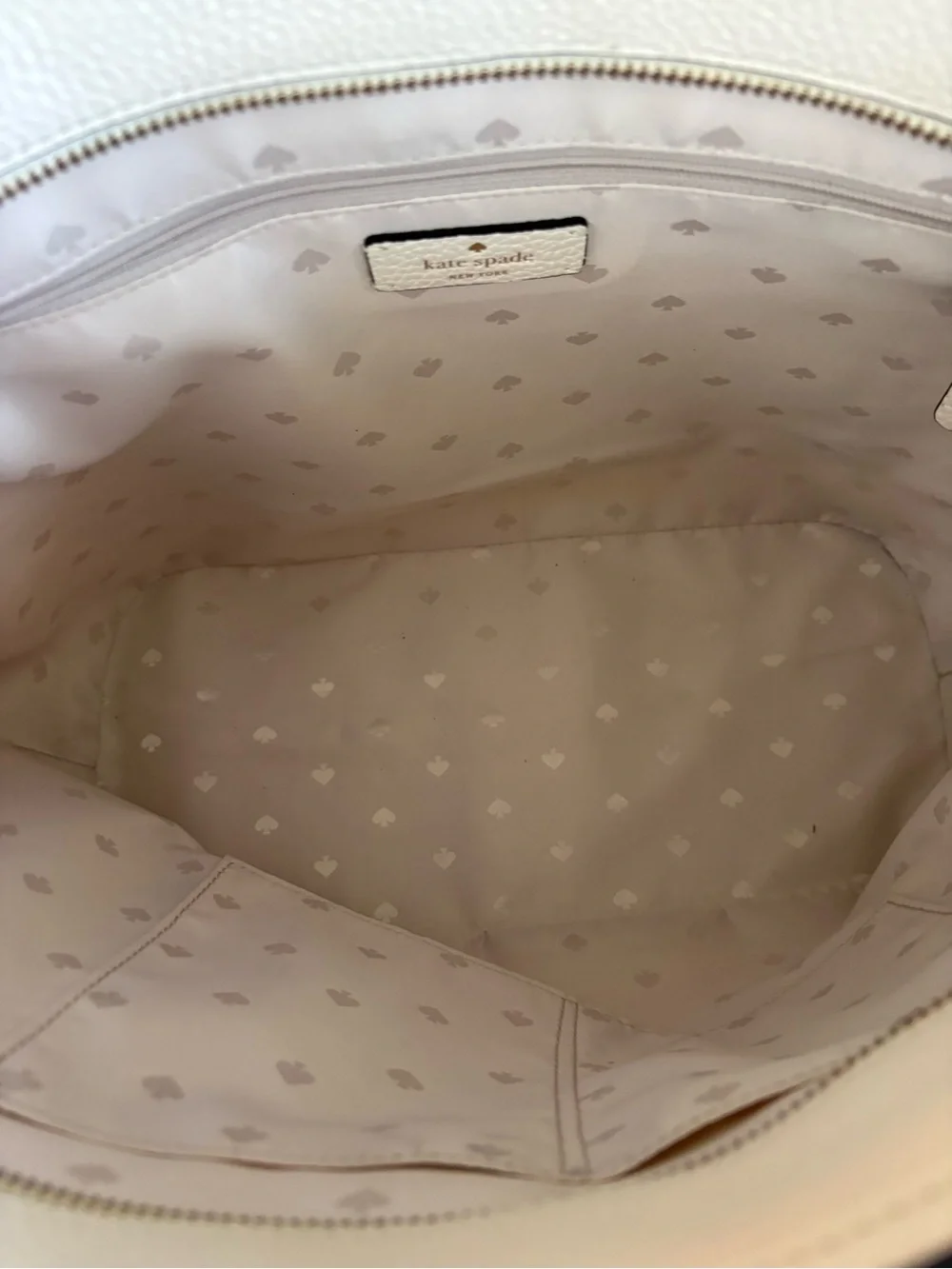🤍🤍KATE SPADE HAYES PEBBLED LEATHER PARCHMENT ZIP TOP TOTE BAG!🤍🤍